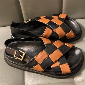 black and brown platform sandals